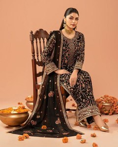 Lourd Faux Georgette Broderie Noir Couleur Pleine Longueur Occasion-porter Élégant Regal À La Mode Salwar Costume Avec Dentelle Travail Dupatta - Product Image 1