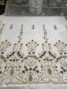 Tissu perlé de luxe de haute qualité avec Zircon fait à la main 100% Polyester meilleur prix exportation du fournisseur indien pour la fabrication de vêtements - Product Image 4