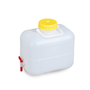 Tanica in plastica con volume di 10 o 20 litri, senza o con rubinetto - Product Image 1