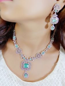 Venta al por mayor personalizado AD piedra gargantilla collar conjunto mejor boda indio conjunto de joyería para el compromiso de boda y Aniversario - Product Image 2