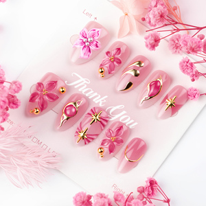 Juego <span class=keywords><strong>de</strong></span> 30 <span class=keywords><strong>Uñas</strong></span> Postizas en Forma <span class=keywords><strong>de</strong></span> Almendra, Color Rosa Dulce, Diseño Floral 3D con Acabado Degradado Dorado - Product Image 3