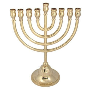 Chandelier de centre de table décoratif traditionnel bougeoir de menorah à 7 branches candélabre en laiton de qualité supérieure avec finition dorée - Product Image 5