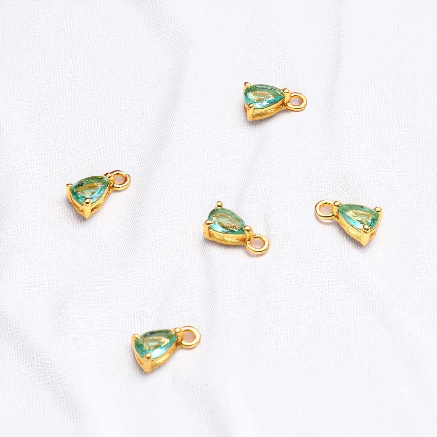 ทัวร์มาลีนสีเขียวอมม่วง