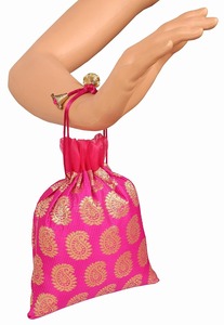กระเป๋าใส่ของชำร่วยสำหรับงานแต่งงานของอินเดียถุงผ้าหูรูดสีสันสดใสของชำร่วยให้ผลไม้แห้งดี - Product Image 5