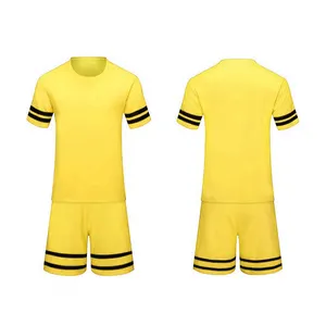 Latest Stylish Soccer Uniform Team Boys Hot Rates With Perfect Cutting Professional Best Selling Soccer Uniform