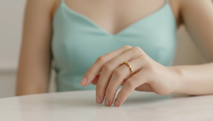 แหวนเพชรทรงเรขาคณิตสีทองสำหรับผู้หญิง เหมาะสำหรับการแต่งตัวแฟชั่น งานแต่งงาน งานฉลองครบรอบ ของขวัญ - Product Image 6