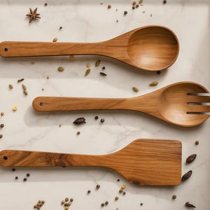 Cuillères en bois en gros avec gravure personnalisée pour les cadeaux, articles promotionnels disponibles au meilleur prix - Product Image 1