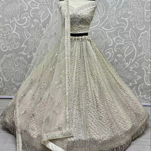 ชุดแต่งกายต้อนรับนักออกแบบสวม lehenga choli กับงานด้ายหลาย - Product Image 1