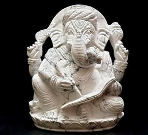 Statue de Ganesha en howlite de haute qualité, fabriquée à la main, figurine Rudra Gems, imperméable, bouddhiste, fabriquée en Inde, pierre de guérison cristalline - Product Image 1