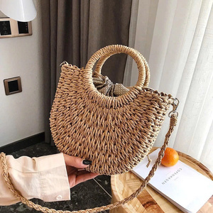 กระเป๋าหญ้าทะเลสานด้วยมือลายพระจันทร์ครึ่งเสี้ยวพร้อมโบว์ลูกไม้สะพายไหล่และกระเป๋าถือทำจากฟางหูรูดหรูหราสำหรับผู้หญิง - Product Image 3