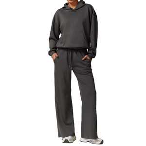 Conjunto Deportivo Informal de Alta Calidad con Logotipo Personalizado para Mujer - Product Image 1