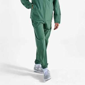 Pantalones de golf personalizados para hombre, joggers con tejido elástico, corte ajustado, transpirables, de secado rápido, para deporte y uso casual. - Product Image 2