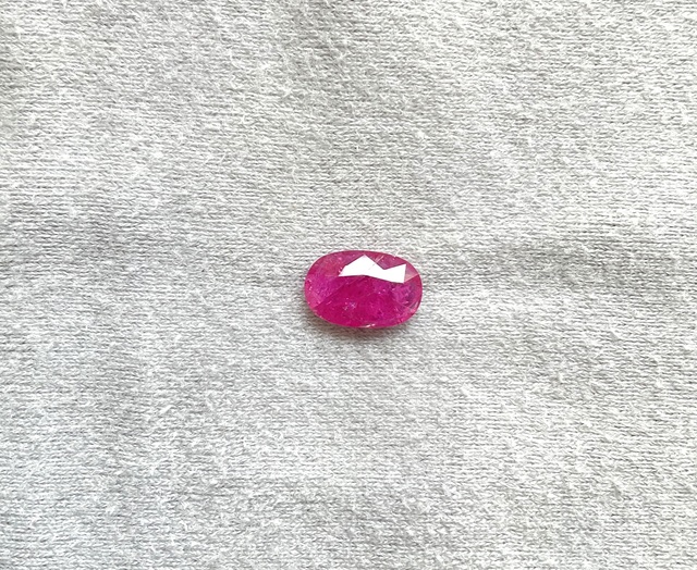 Certified 2.88 Carats Pink Mozambique Ruby Oval Faceted Cut No Heat Natural Gem for Fine Jewelry Making