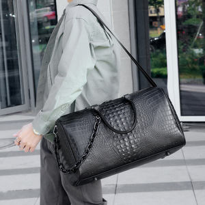 Bolso de moda caliente Bolso de viaje Bolso de lona grande de cuero para hombres Adecuado para asistencia diaria, viajes de fin de semana - Product Image 4
