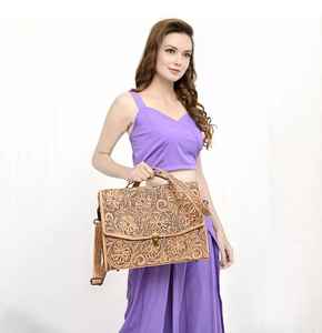 กระเป๋าหนังแล็ปท็อปแนววินเทจกระเป๋าถือหนังแกะสลักแบบตะวันตกเป็นทางเลือกที่นิยมมากที่สุดในราคาขายส่ง - Product Image 2