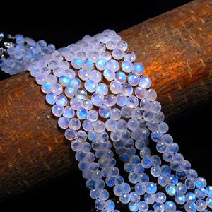 Nueva tendencia, cuentas en forma de corazón de piedra lunar arcoíris Natural, cuentas de piedras preciosas llamativas, pendientes de piedra lunar arcoíris de alta calidad para joyería - Product Image 1