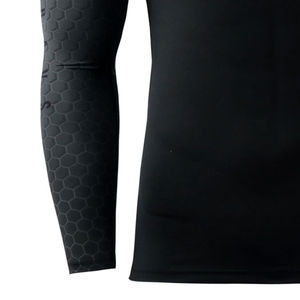 Rash Guard à manches longues pour hommes de couleur unie pour vêtements de fitness Rash Guard pour hommes à séchage rapide et confortable à vendre - Product Image 5