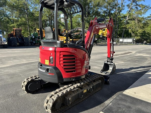 Miniexcavadora Yanma |   Modelo 2024 VIO25-6B, Cucharón de 18 Pulgadas, Profundidad de Excavación de 10 Pies, 20 HP, Para Excavación Compacta, Pulgar Hidráulico - Product Image 4