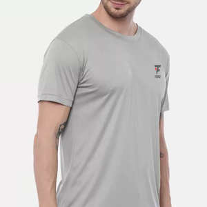 Camiseta técnica OEM para hombre último diseño con mangas cortas ropa de verano transpirable y antipilling - Product Image 2