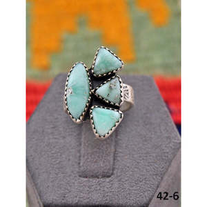Bague ajustable en argent sterling et turquoise, inspirée du sud-ouest, avec sertissage clos artisanal, idéale pour un cadeau - Product Image 2