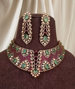 Ensemble de collier et boucles d'oreilles de haute qualité, plaqué or, avec pierres en moissanite, pour femmes, collection de vêtements de mariage - Product Image 4