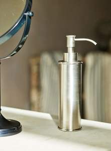 Distributeur de savon classique en métal, pompe en acier robuste, réutilisable, pour la maison - Product Image 4