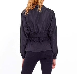 Chaqueta Cortavientos Impermeable de Primera Calidad para Mujer, Ligera, 100% Poliéster, Transpirable, con Cremallera, Bordado y Logotipo Personalizado - Product Image 2