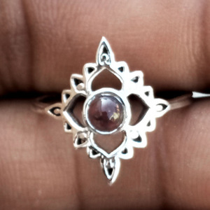 Anillo de ajuste de bisel de piedras preciosas granate, joyería de lujo de Plata de Ley 925, venta al por mayor, cumpleaños para niñas y mujeres - Product Image 1