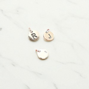 Dijes iniciales redondos de 8 MM-Hallazgos hechos a mano al por mayor - Product Image 5