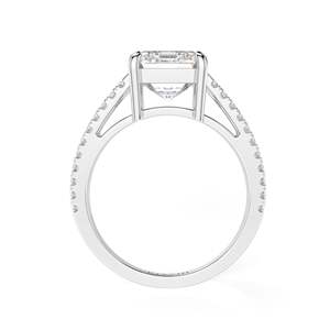 Bague d'anniversaire de style tige fendue diamant taille émeraude pour femme - Product Image 2