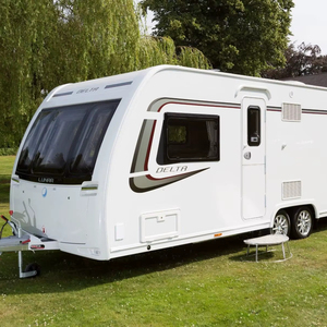 Caravanes très demandées, grand camping-car hybride 1-4 personnes avec salle de bain et lits superposés - Product Image 1