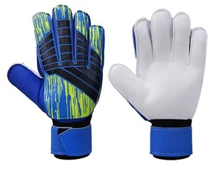 ถุงมือผู้รักษาประตูที่ทันสมัยจากผู้ผลิตชั้นนำสำหรับแฟนกีฬา - Product Image 3