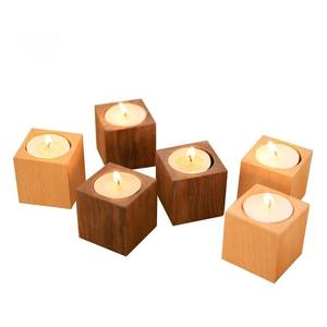 Bougeoir en bois élégant un ajout chaleureux à la table d'entrée ou au patio de votre salon pour des soirées paisibles aux chandelles - Product Image 5