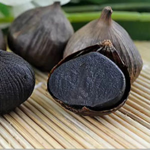 Ail noir frais biologique 100% naturel, faible en calories, sain, cru, délicieux, durée de conservation de 12 mois, toutes tailles - Product Image 1