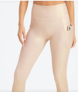 Conjunto de sujetador y mallas de cintura alta Fabletics Revitalize Gold Hologram Oasis para mujer de secado rápido antibacteriano y Anti-UV de alta calidad - Product Image 6