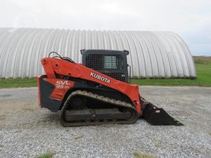 Chargeur compact d'occasion KUBOTA SVL95-2S, chargeur frontal, capacité de charge nominale de 9 tonnes, pompe hydraulique HYDAC, origine américaine, moteur à vitesse rapide - Product Image 3