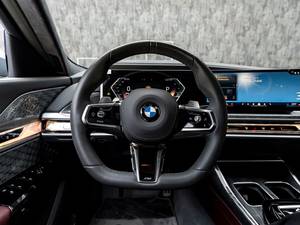 Gebrauchter 2025 BMW 760i Limousine Exportbereit - Product Image 2