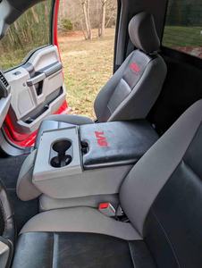 รถยนต์ขายดีประจำปี 2018 ฟอร์ด F-150 XLT ฟอร์ด เพอร์ฟอร์แมนซ์ ซุปเปอร์ชาร์จ วี8 สีแดงเรซ พร้อมนาฬิกา - Product Image 4