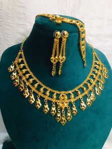 Collier de boucles d'oreilles en cuivre plaqué or 24 carats d'inspiration italienne directement expédié USA France Espagne Turquie Comores - Product Image 3