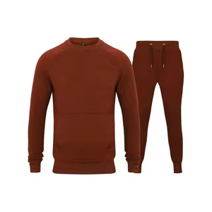 2024 vente en gros Fitness Training personnalisé blanc survêtements haut à la mode joggeurs actifs deux pièces ensemble 100% coton sport survêtements - Product Image 2