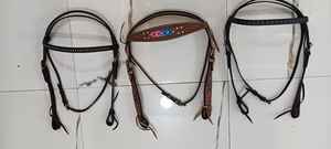 Selle de cheval occidentale en cuir véritable à outils manuels Combo Pack Selle anglaise saisonnière légère Trois selles pour l'équitation - Product Image 4