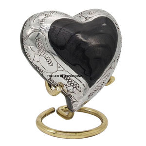 โกศโลหะทำมือรูปหัวใจสำหรับใส่ขี้เถ้าสัตว์เลี้ยงพร้อมอุปกรณ์สำหรับงานศพ - Product Image 6