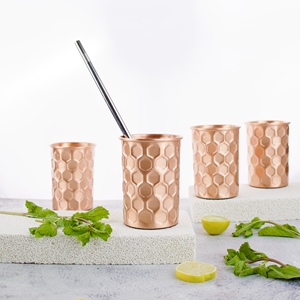 Juego de copas de vino de copa de cobre hechas a mano, capacidad de 300ml para fiestas, regalos de aniversario con beneficios para la salud de Ayurveda DE LA India - Product Image 5