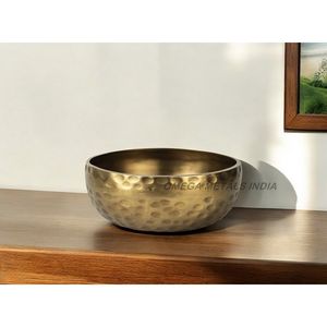 Cuenco DE SERVICIO DE METAL artístico de primera calidad con forma orgánica única y diseño texturizado perfecto para una cena elegante y decoración del hogar - Product Image 2