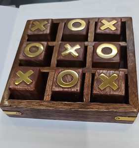 Juego de Tic Tac Toe de madera moderno hecho a mano con incrustaciones de metal de Latón | Juego de mesa XO para decoración del hogar y diversión familiar - Product Image 1