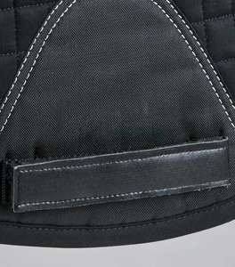 Selle anglaise douce et respirante, conçue avec des couches matelassées durables, offrant un rembourrage de soutien et un soulagement de la pression. - Product Image 3