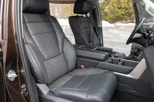 Venta Rápida: Toyota Tundra Limited Crewmax X 4x4 TRD 2024 con Paquete Tune M1 y Autocaravana Pop-Up - Product Image 3