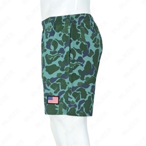 Experimente lo mejor en comodidad y estilo con pantalones cortos de secado rápido con cordón de tiro medio personalizados para hombres, ideales para deportes - Product Image 1