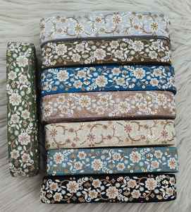 Bordado floral hecho a medida en ocho formas de color en diseños étnicos para diversos fines en 1,75 pulgadas de ancho para reventa. - Product Image 6