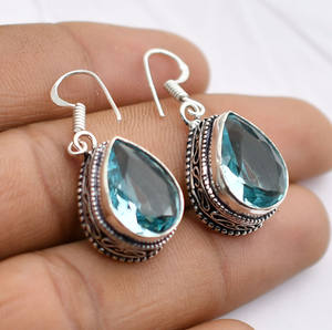 Vente en gros Boohoo Boucles d'oreilles pendantes pour femmes Mignon en forme de coeur Topaze bleue Cristal Superposition d'argent Plaqué argent Bijoux en alliage de cuivre - Product Image 1